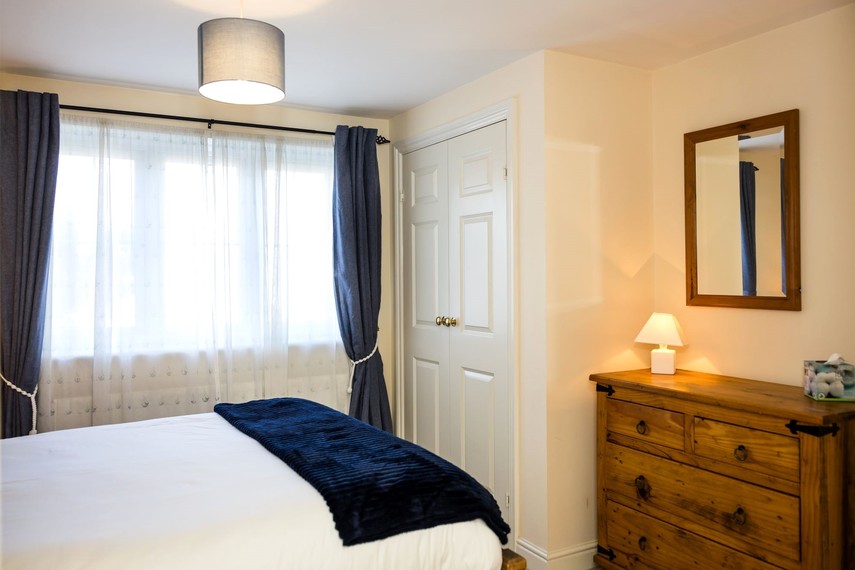 Master bedroom holiday let Eastbourne