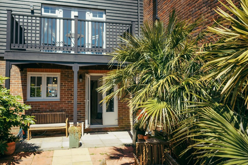 Palm Trees holiday homes sovereign harbour