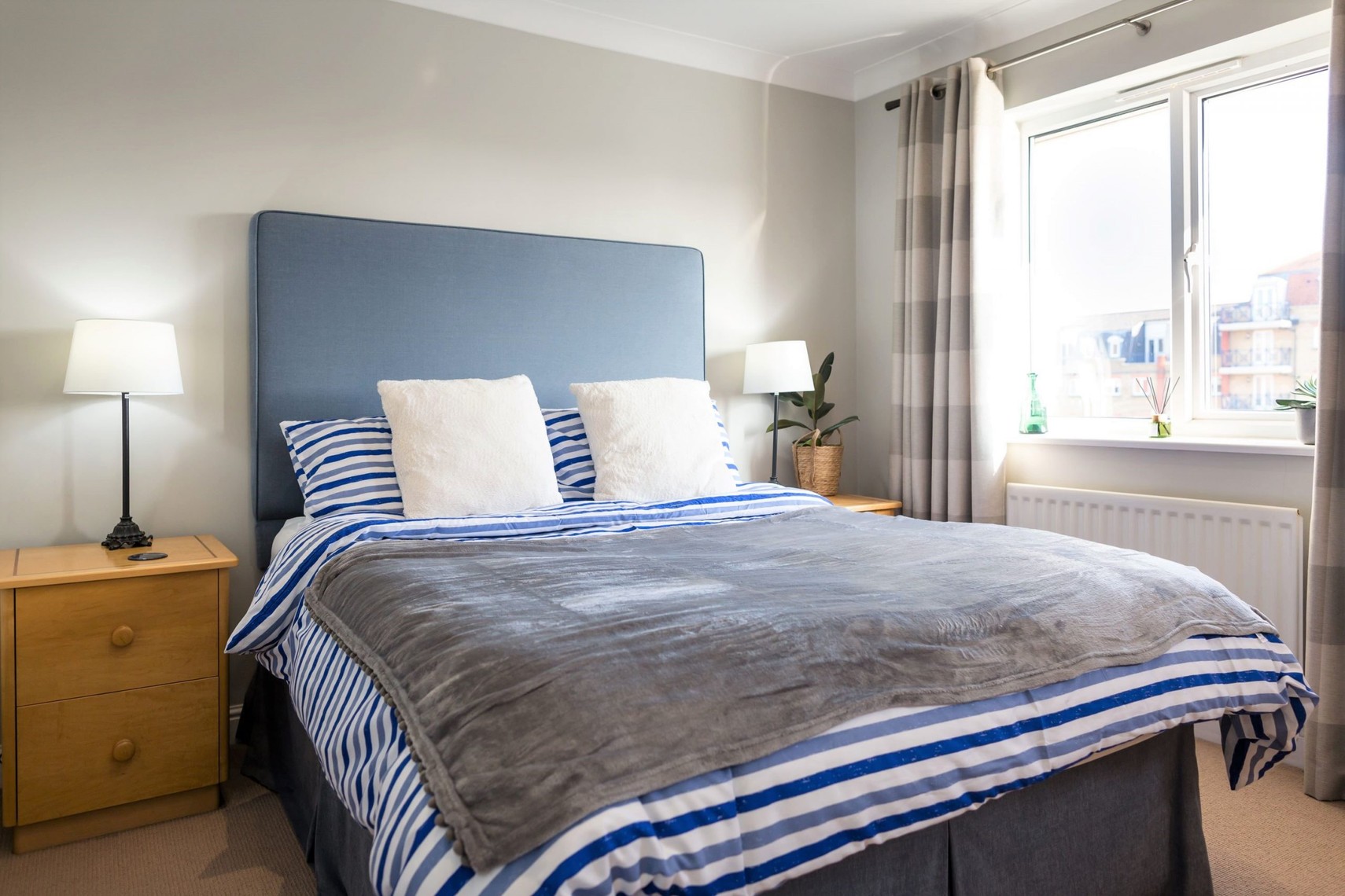 Family Friendly Airbnb in Sovereign Harbour Eastbourne for 6