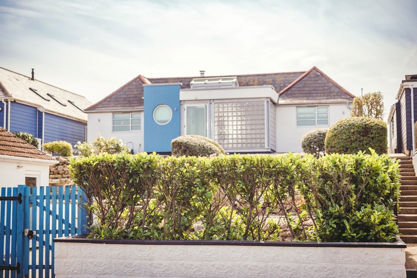 Front of Seasalt beach cottage